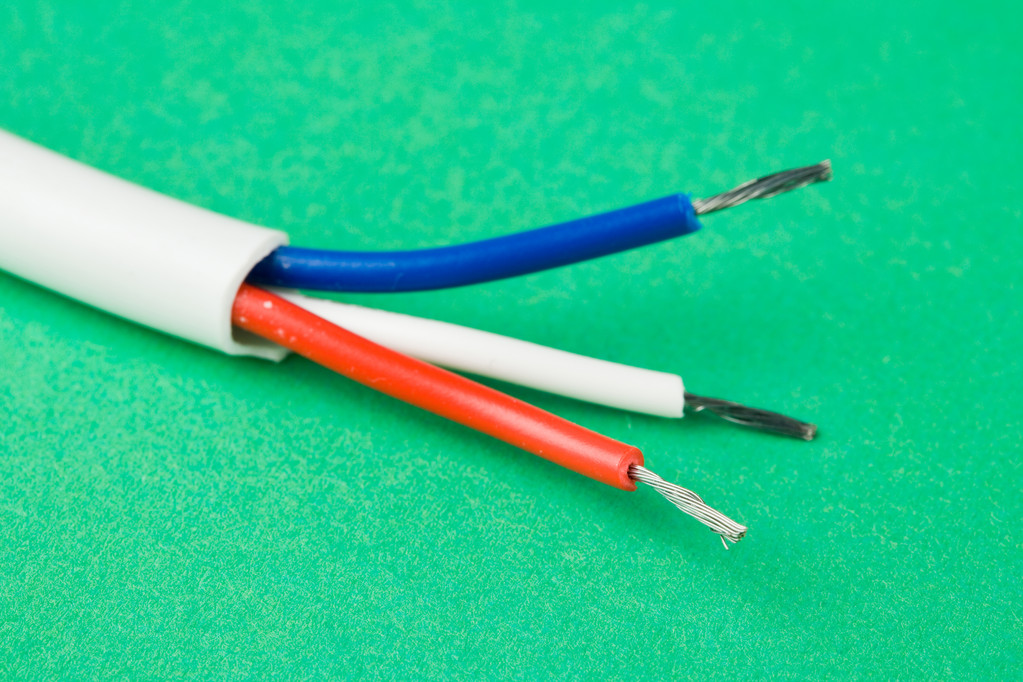 為什么要購買Cat6A以太網(wǎng)電纜？