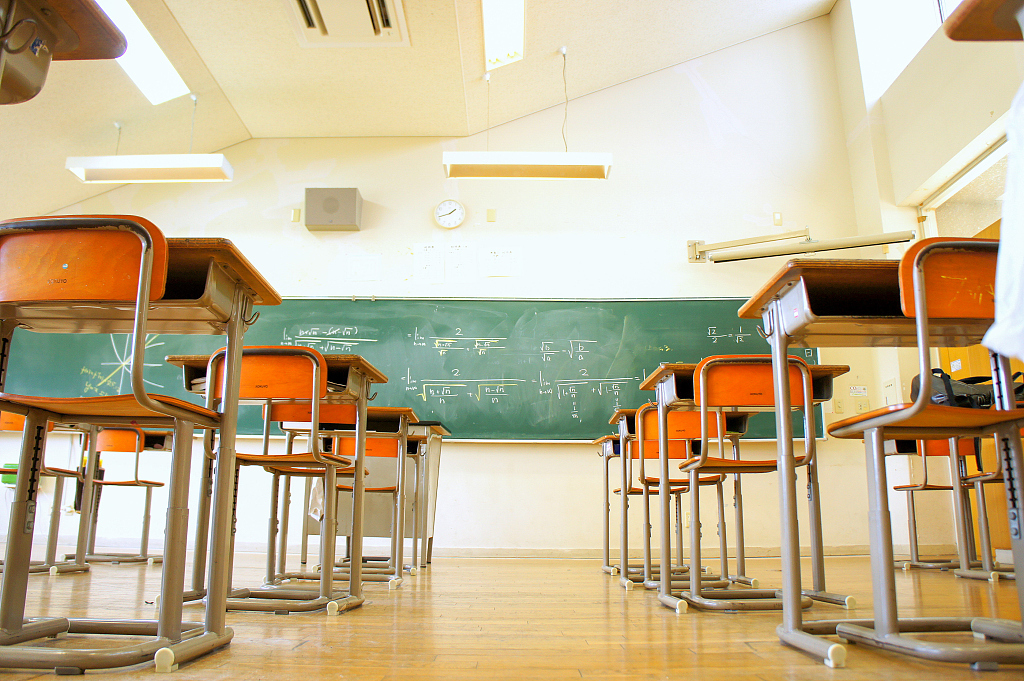 智能教室：物聯(lián)網(wǎng)設(shè)備如何創(chuàng)建互聯(lián)的學(xué)習(xí)環(huán)境